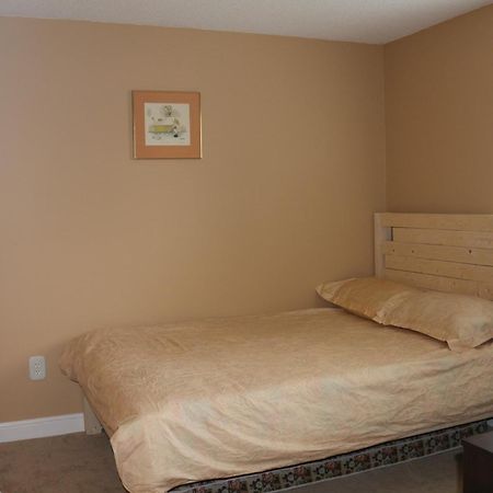 Quiet And Comfortable Homestay โอ๊ควิลล์ ภายนอก รูปภาพ